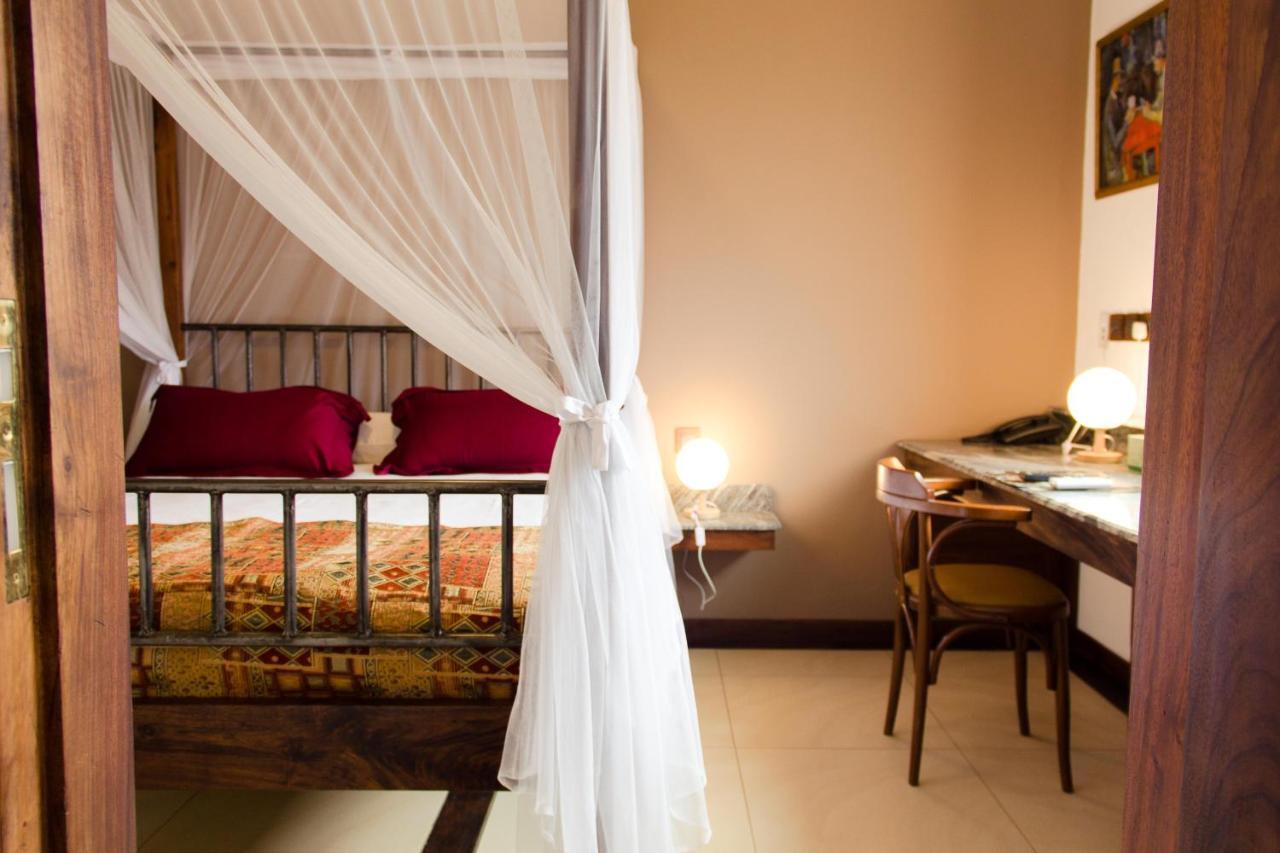 Hotel Bougainviller Kampala Buitenkant foto